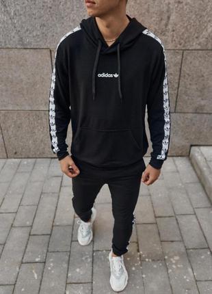 Худі adidas чорне