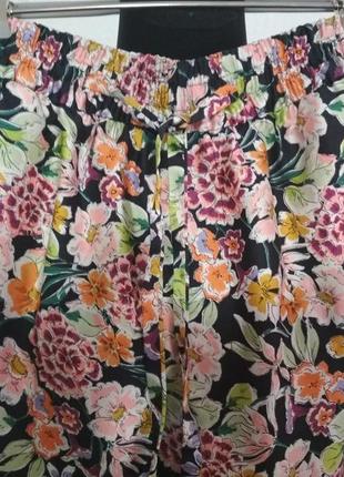 Фирменные шелковые  брюки палаццо кюлоты в цветочный принт супер качество!!!8 фото