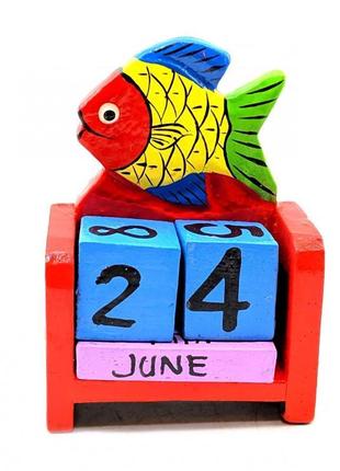 Настільний календар із дерева риба1 фото