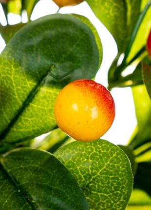 Фруктовая ветка с желтыми ягодами2 фото