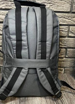 Рюкзак городской спортивный серый с пришивным логотипом ромб3 фото