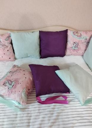 Бортики в дитяче ліжечко