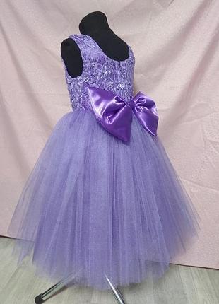 Нарядне плаття на дівчинку