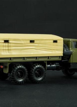 Легендарные грузовики №22 - краз-6322 | коллекционная модель в масштабе 1:43 | modimio3 фото