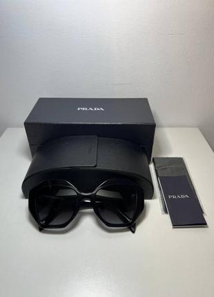 Сонцезахисні окуляри prada pr 16ws 1ab5d1 black plastic geometric sunglasses grey gradient lens6 фото