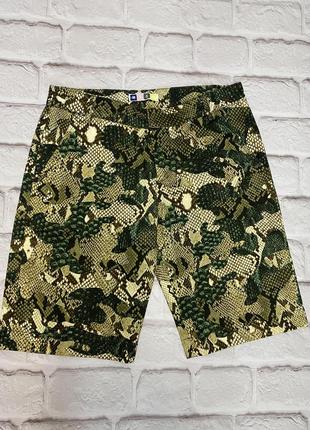 Шорты со змеиным принтом msgm