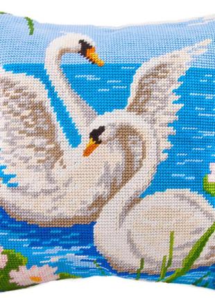 Набір для вишивання подушки хрестиком лебедине озеро пара закоханих лебедів з пряжею zweigart 40х40 см