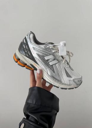 New balance 1906  « silver / white / orange »premium