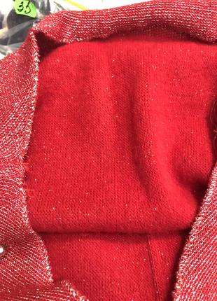 Красное люрексовое платье, украшенное декором3 фото