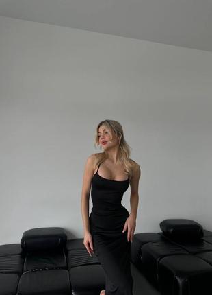 Черное силуэтное платье миди с разрезом на ножке и шнуровкой на спине на бретелях 42 44 46 xs s m l7 фото