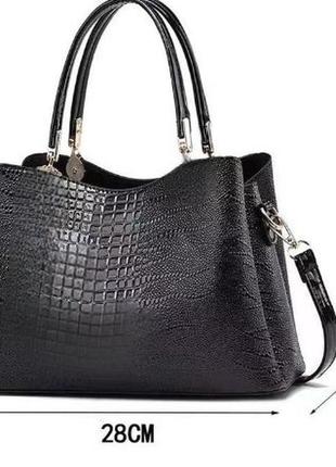 Жіноча сумочка лакова еко шкіра чорний стильна сумка через пле...3 фото