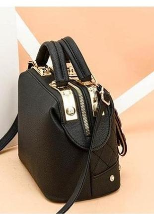 Сучасна жіноча чорна сумка через плече з екошкіри трендова мод...5 фото