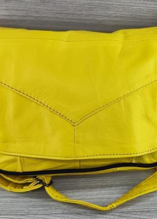 Жіноча сумка з натуральної шкіри жовта стильна сумочка через п...