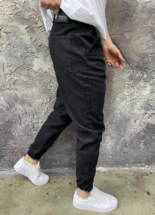 Чоловічі джинсові штани джогери джинси на манжеті чорні преміум якості котон денім весна літо2 фото