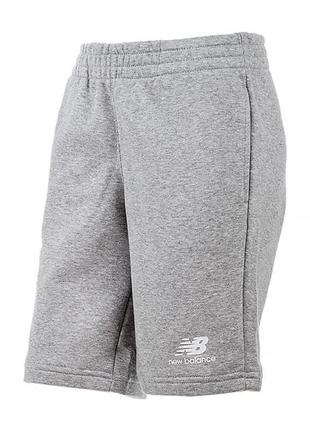 Шорти new balance essentials stacked logo