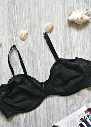 Кружевной бюстгальтер 90д