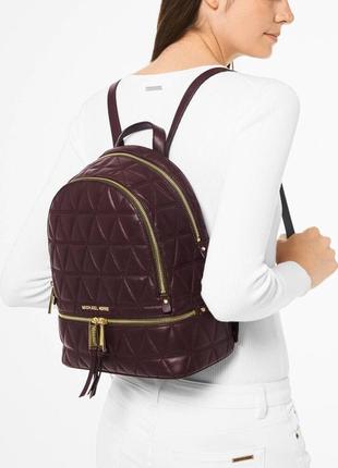 Рюкзак michael kors rhea medium quilted leather backpack2 фото