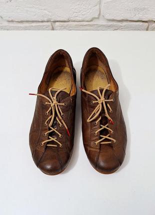 Кожаные австрийские туфли на шнурках think! коричневые натуральная кожа оригинал5 фото