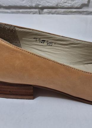Кожаные лоферы туфли 5th avenue бежевого песочного цвета 38 размер натуральная кожа8 фото