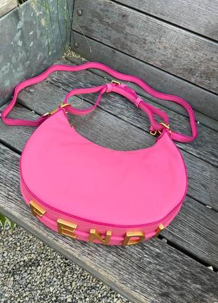 Жіноча сумка з екошкіри fendi hobo фенді рожевого кольору молодіжна, брендова сумка через плече5 фото