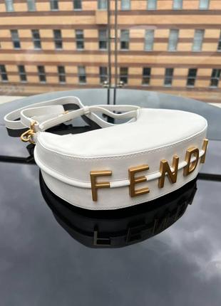 Жіноча сумка з екошкіри fendi hobo фенді біла молодіжна, брендова сумка через плече1 фото