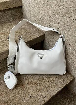 Женская сумка prada big re-edition white прада маленькая сумка на плечо красивая, легкая сумка из эко-кожи9 фото