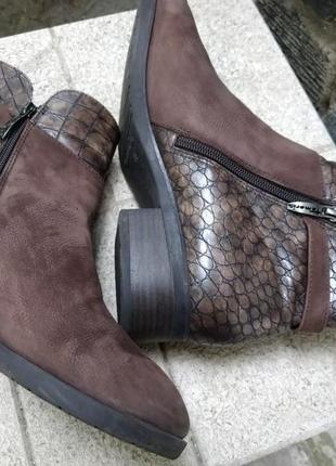 Неймовірні шкіряні полу сапоги, чоботи.tamari8 фото