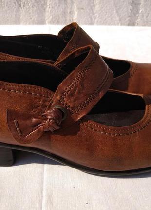 Комфортні туфлі з натуральної шкіри gabor9 фото
