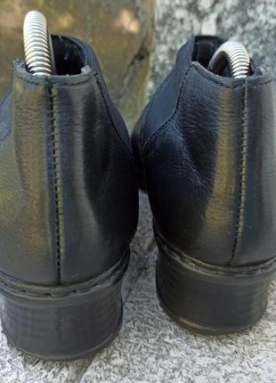 Комфортні шкіряні туфлі rieker8 фото