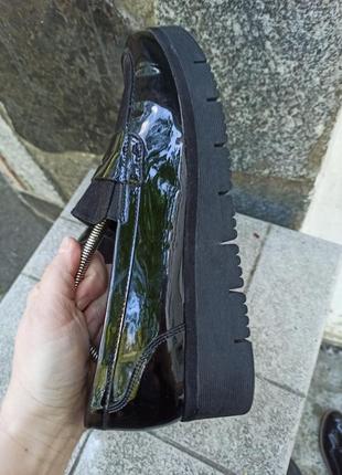 Розкішні лакові туфлі лофери graceland5 фото