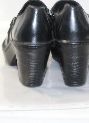 Стильні шкіряні ботильйони, підлозі черевики born англія3 фото
