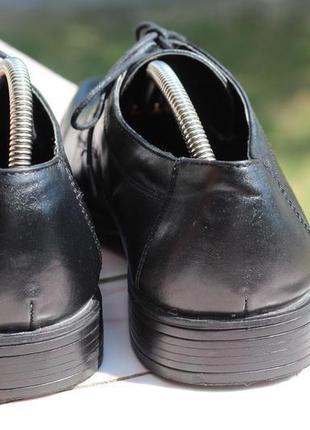 Класичні чоловічі туфлі memphis 40-415 фото