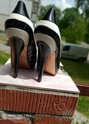 Шикарні і нарядні туфлі bcbgeneration9 фото
