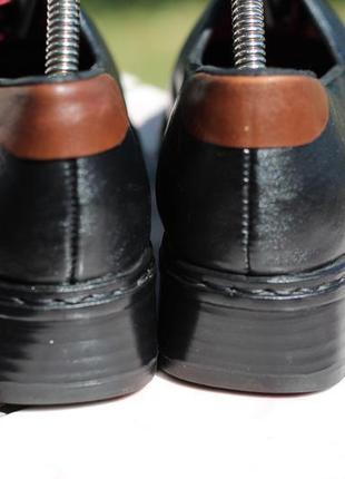 Зручні шкіряні туфлі rieker 39-403 фото