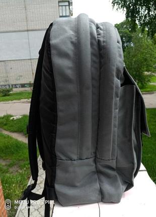 Місткий і міцний рюкзак eastpak3 фото