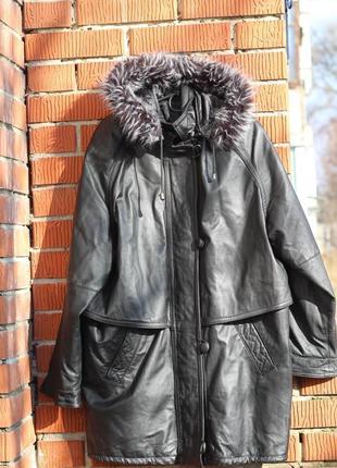 Оригінальна жіноча шкіряна куртка, плащ canda 52-542 фото
