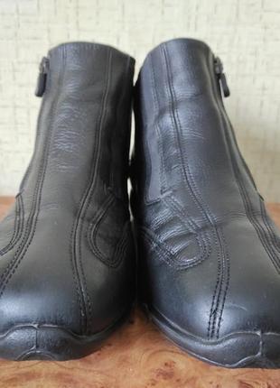 Комфортні шкіряні черевики на мембрані ecogore tex3 фото
