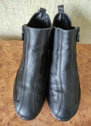 Комфортні шкіряні черевики на мембрані ecogore tex4 фото