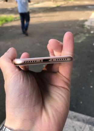 Apple iphone 8 64gb gold neverlock оригінал бу4 фото