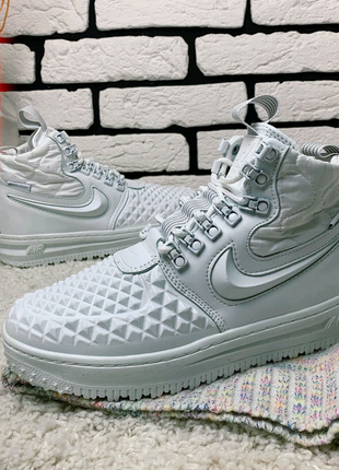 Nike af1 шкіра зима 41 (26.6 см)