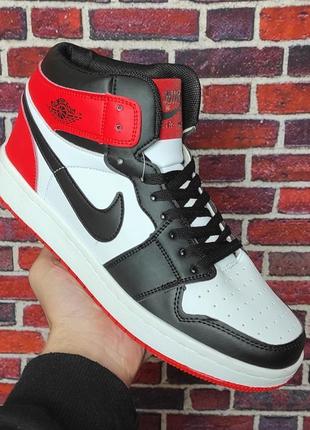 Кроссовки nike air jordan retro 1 black/white/red