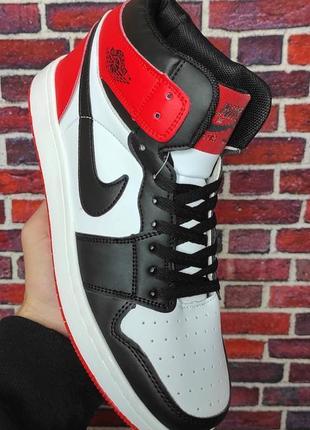 Кроссовки nike air jordan retro 1 black/white/red4 фото