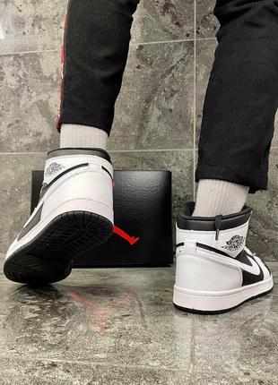 Кросівки nike air jordan 1 white / black (шкіра)9 фото