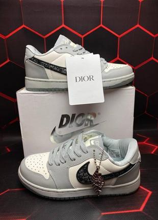 Кросівки nike air jordan 1 retro x dior3 фото