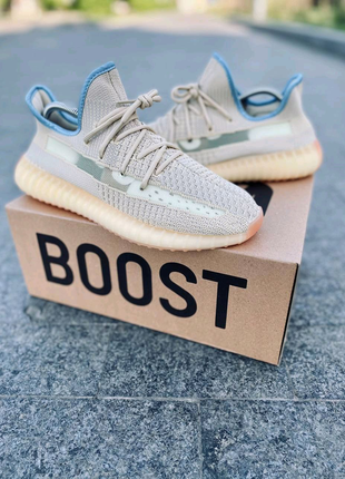 Кросівки yeezy boost 350 v2