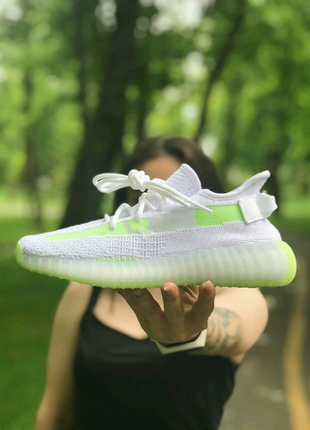 Adidas yeezy boost 350 v2 36-403 фото