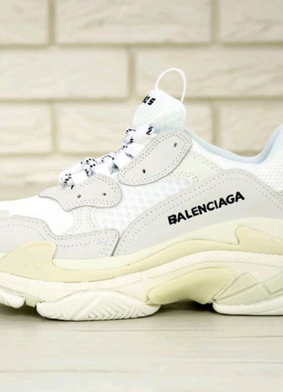 Balenciaga triple s5 фото