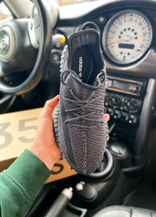 Кросівки adidas yeezy boost 350 v2 40,415 фото