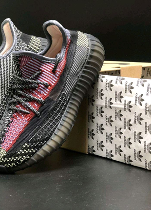 Кросівки adidas yeezy boost 350 v23 фото