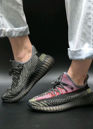 Кросівки adidas yeezy boost 350 v28 фото